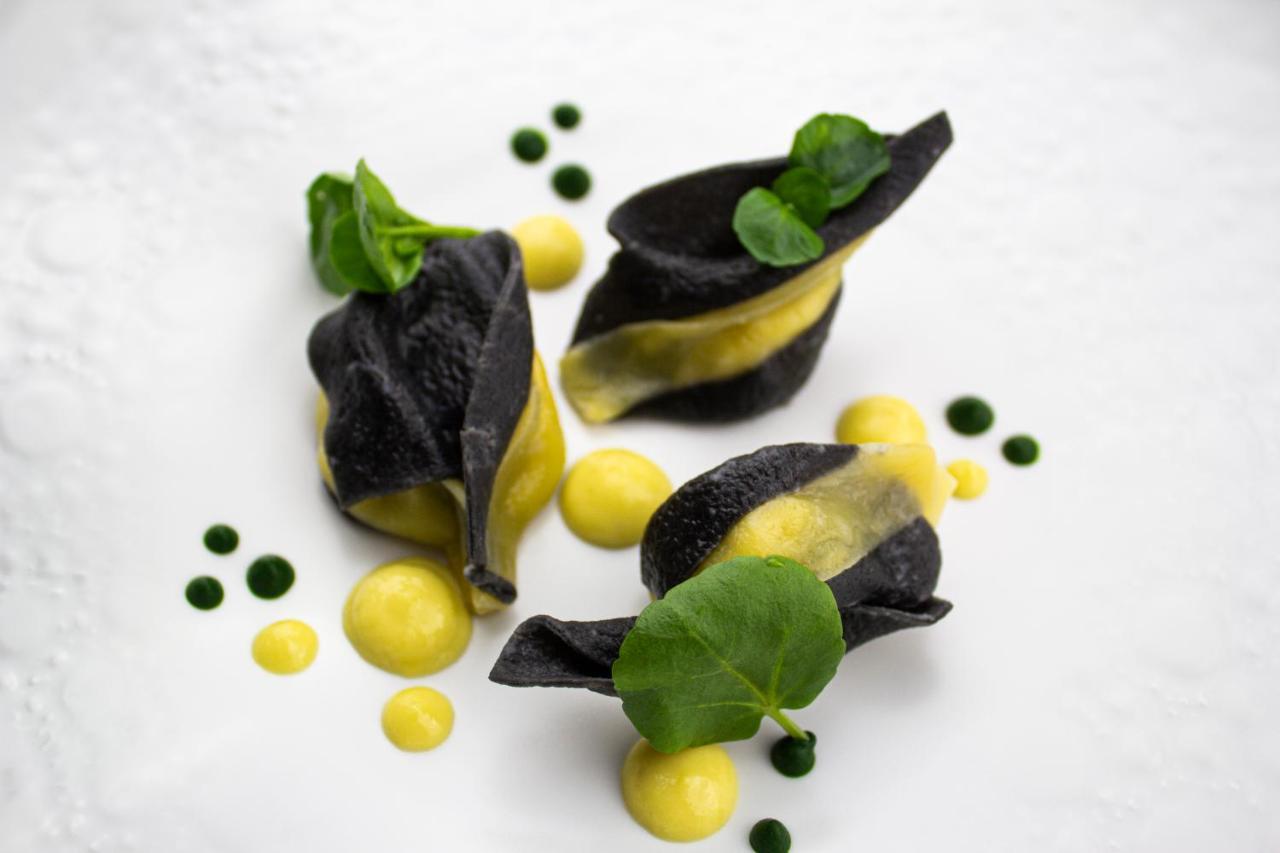 Chateau D'Origny, Chambres D'Hotes Et Restaurant Gastronomique Ouches Zewnętrze zdjęcie