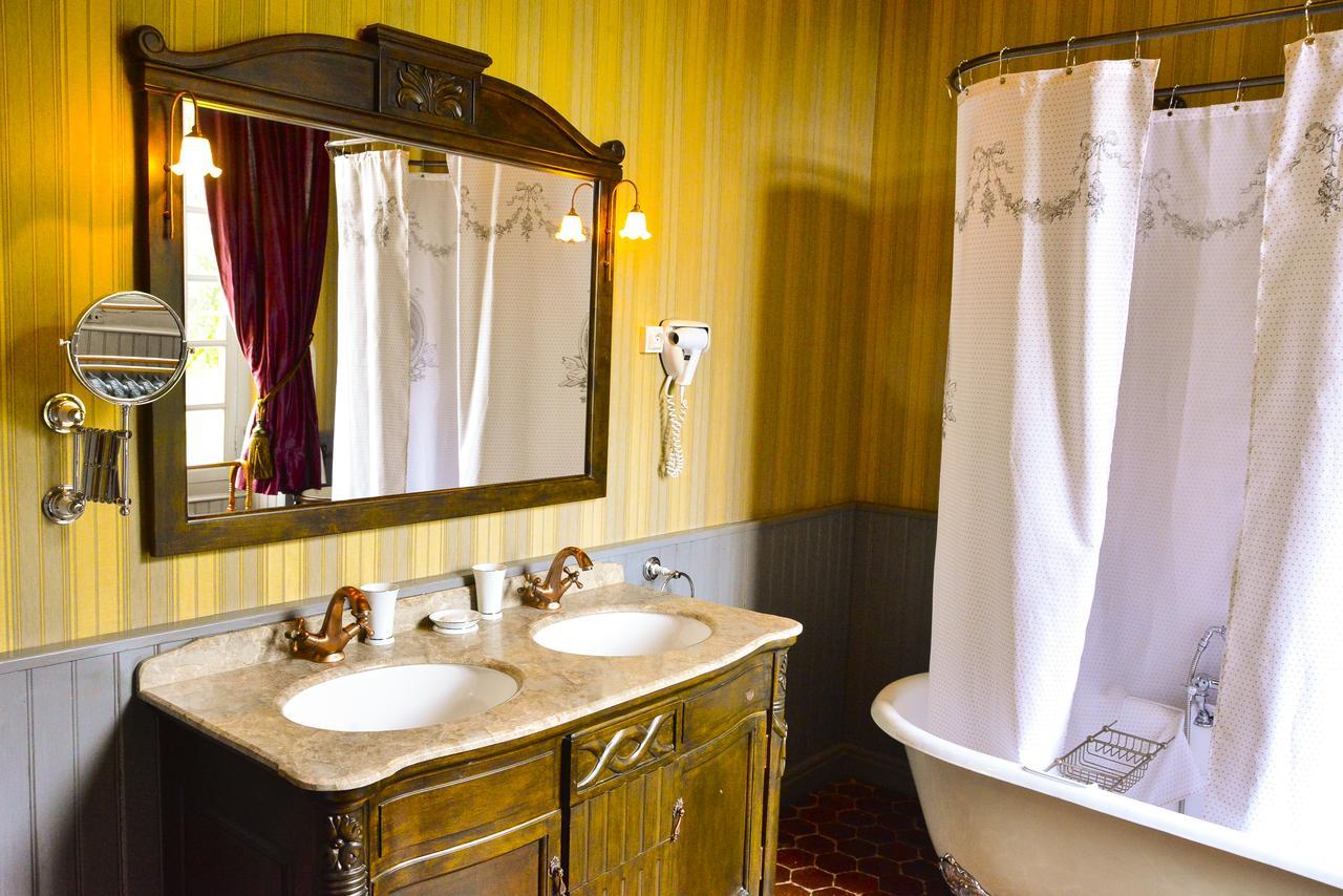 Chateau D'Origny, Chambres D'Hotes Et Restaurant Gastronomique Ouches Zewnętrze zdjęcie